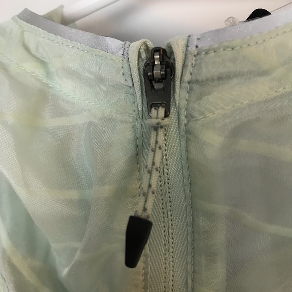 NEW Adidas Running TKO vest - Picture 8 of 8